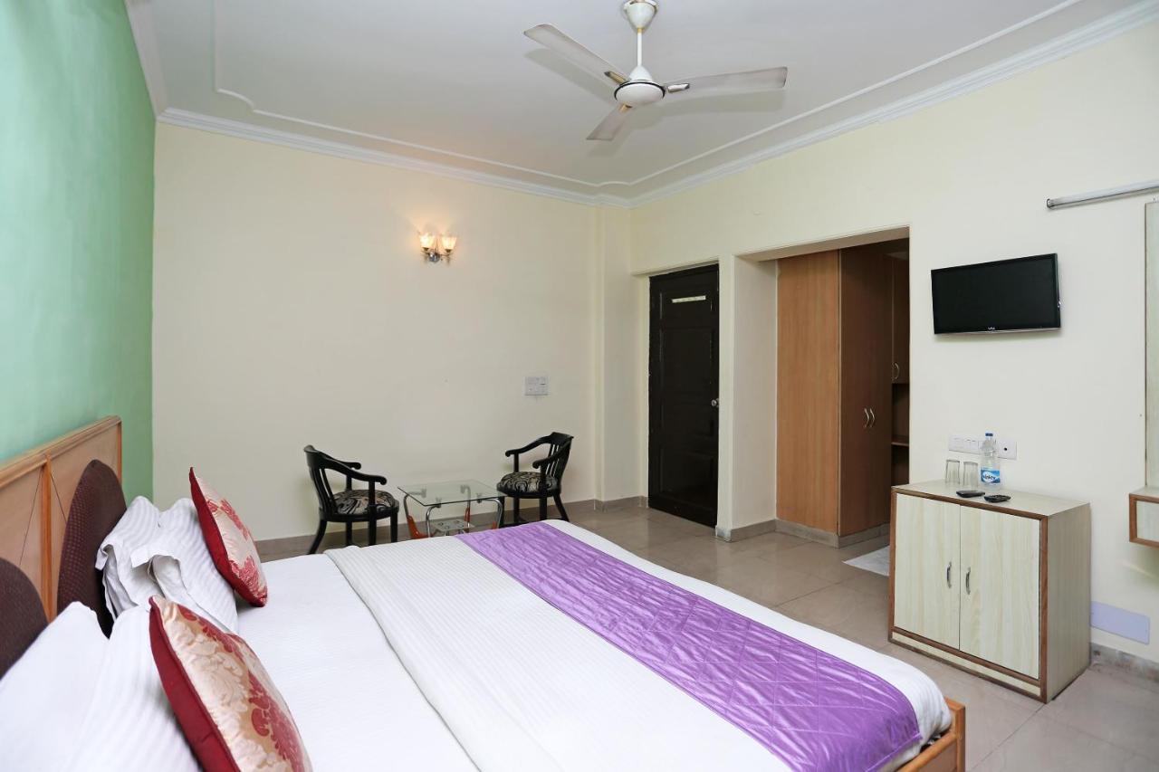 Oyo Near Mg Road Near Aravali Biodiversity Park Gurgaon Esterno foto